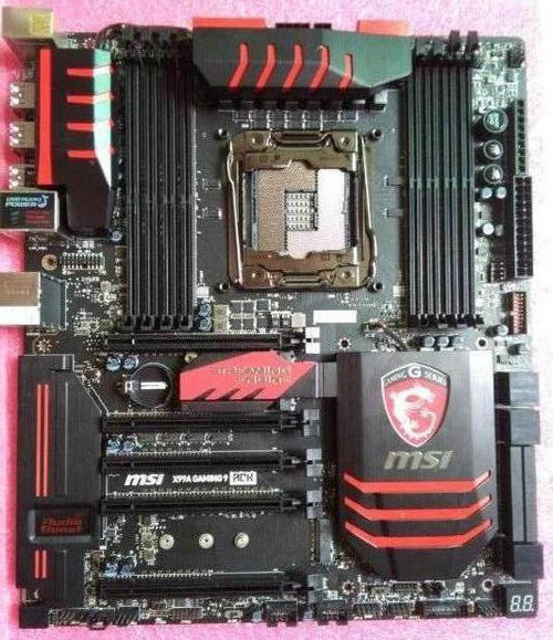 MSI X99S Gaming 9 ACK 2011-V3 DDR4 Carte mère